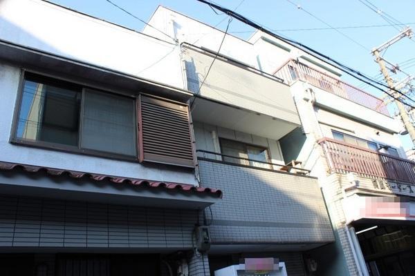 Local appearance photo