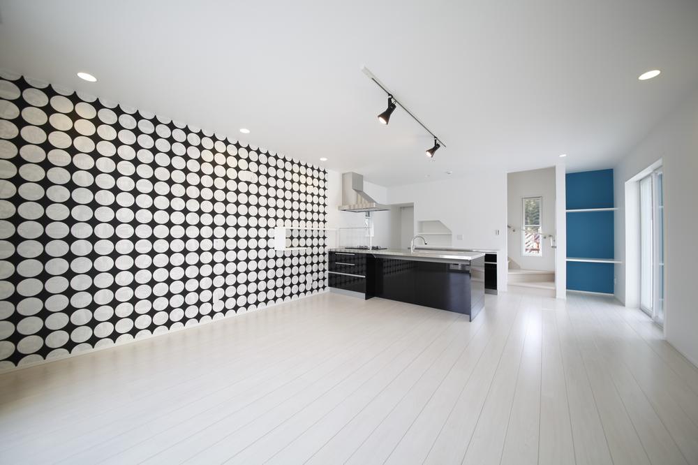 Living. Example of construction