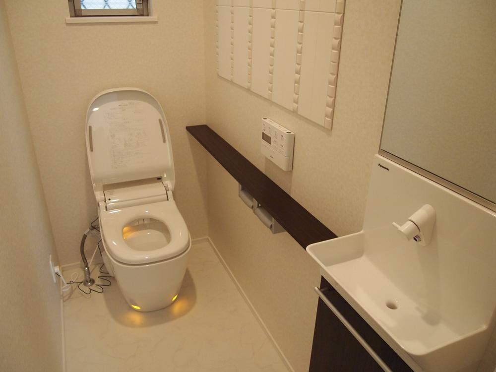 Toilet. Example of construction