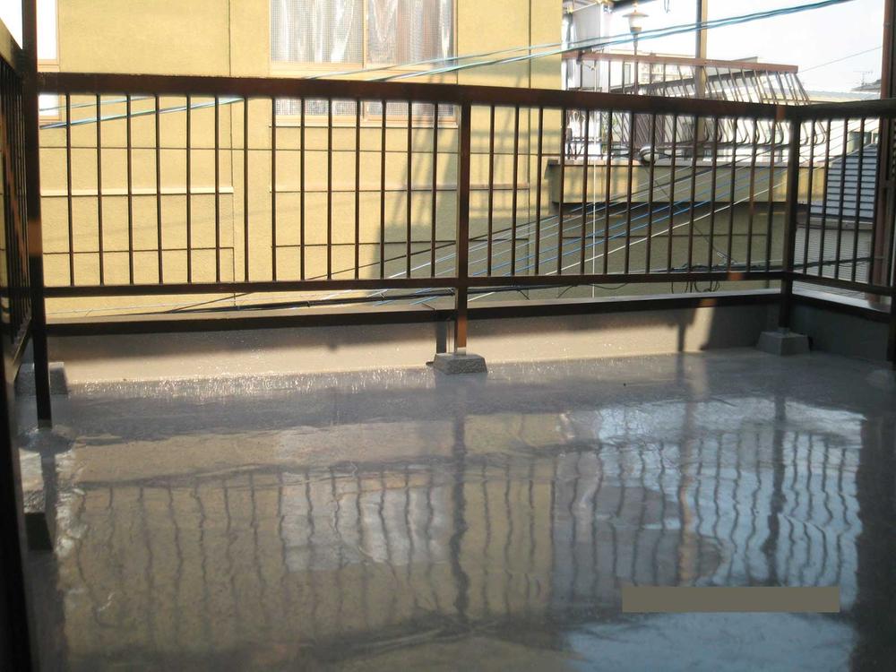 Balcony. Renovation completed! ! 