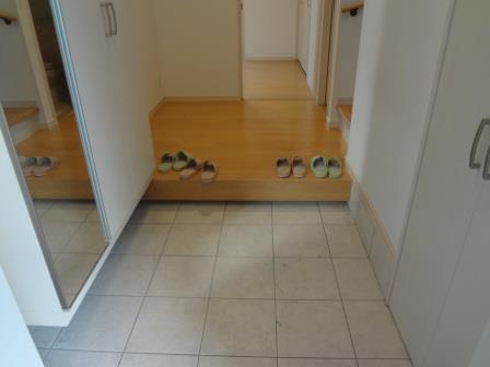 Entrance. Probably nice entrance? 