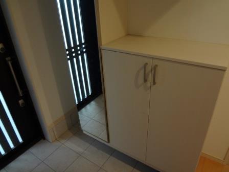 Entrance. Local (June 2013) Shooting