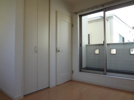 Non-living room. Local (June 2013) Shooting