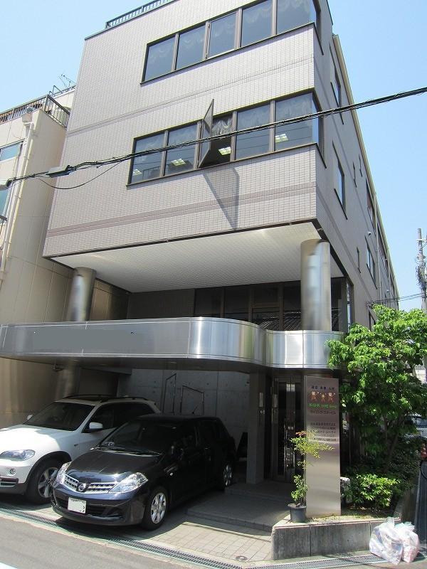 Local appearance photo. Local shooting