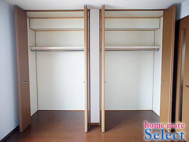 Receipt. Storage lot