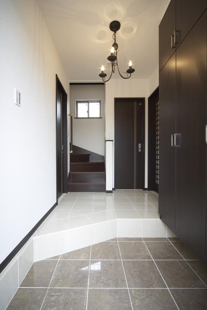 Entrance.  ☆ Our construction cases ☆  ☆ Entrance plugging of light ☆