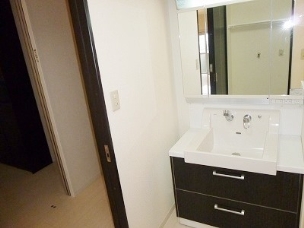 Other. Washroom Shampoo dresser