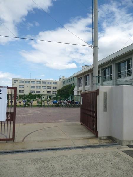 Other. Tatsumiminami elementary school A 10-minute walk