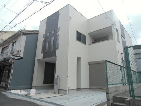 Local appearance photo. Also safe park near mom