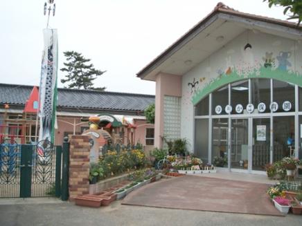 kindergarten ・ Nursery. Drop off and pick up is also safe because it is in the cradle distance of 108m 2-minute walk up to the second nursery.