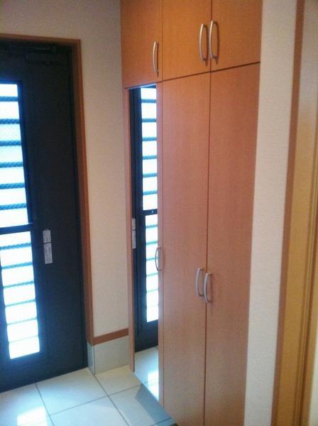 Receipt. Entrance storage