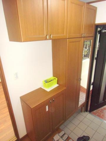 Entrance. There are shoes BOX