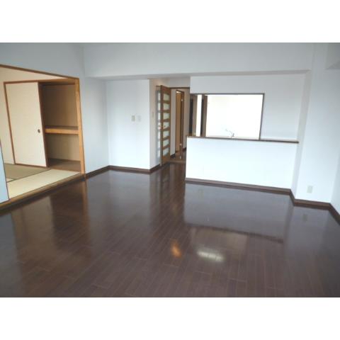 Living and room