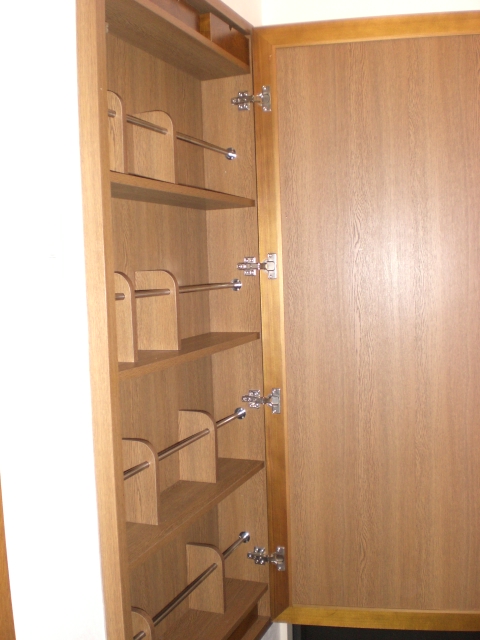 Entrance. Yes shoe box