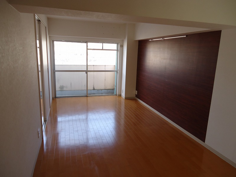 Living and room. Already re-covered in a stylish cross