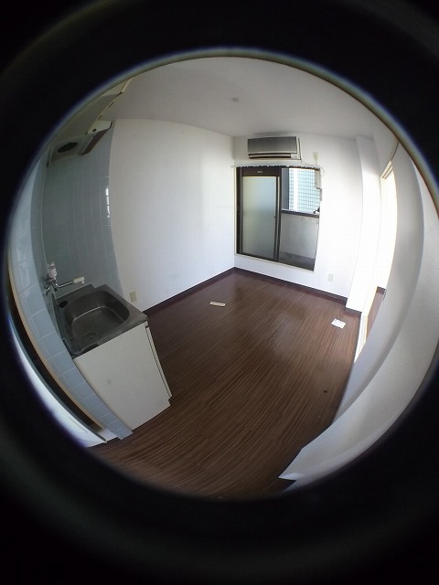 Living and room. Dining 6 Pledge