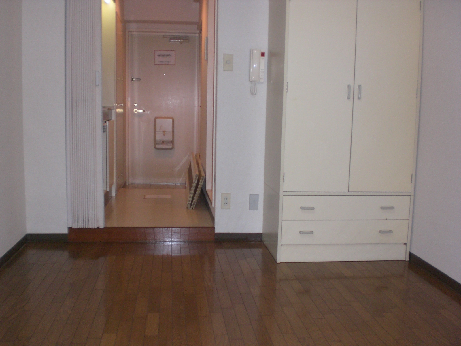 Living and room