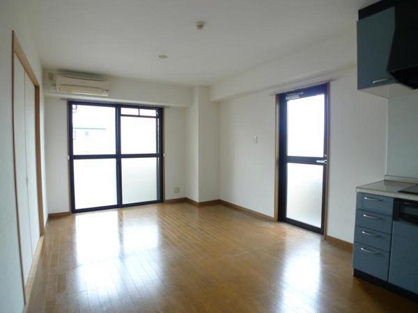 Living and room