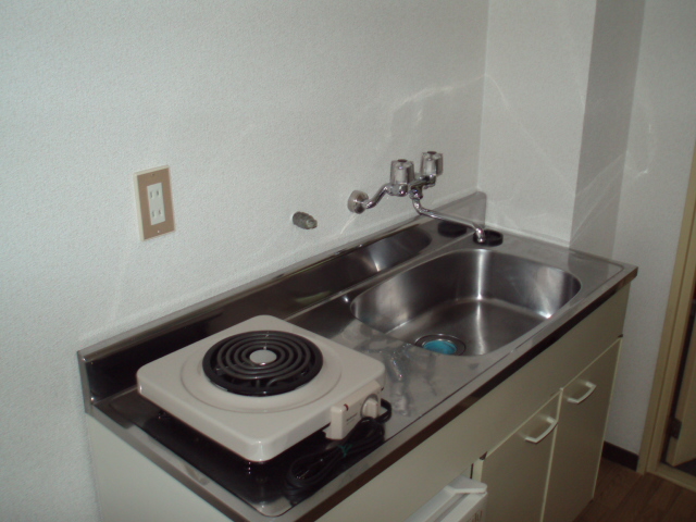 Kitchen. Electric stove ・ With a mini fridge!