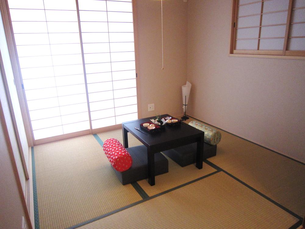 Non-living room. ◆ ◆ Japanese-style room ◆ ◆ Highly independent full-fledged Japanese-style room 4.5 Pledge which can also be used as a guest room