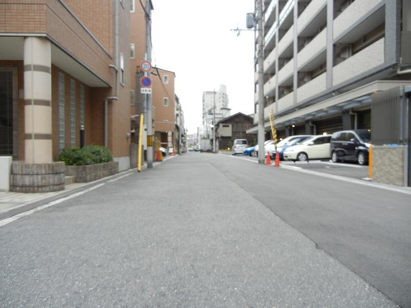 Other local. Neighborhood landscape Is a quiet environment.