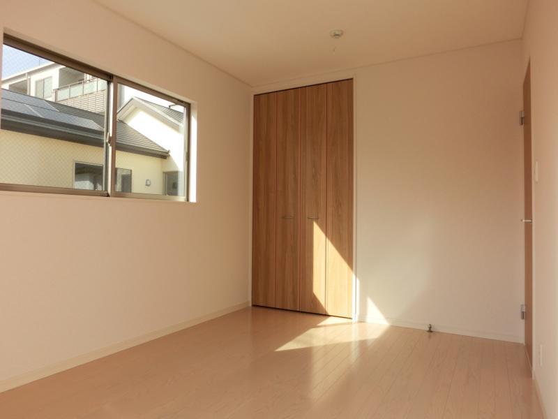 Same specifications photos (Other introspection)