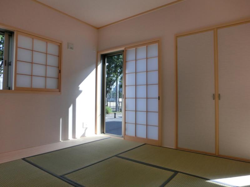 Same specifications photos (Other introspection)