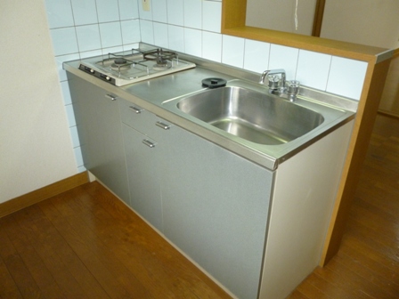 Kitchen. With gas stove