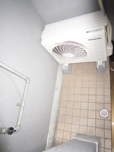 Balcony. Washing machine balcony location! !