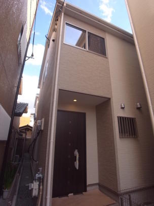 Local appearance photo