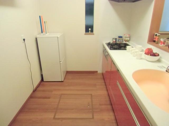 Kitchen. The kitchen is wide !!!