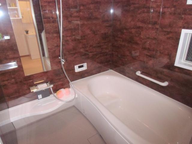 Bathroom. Chic bathroom