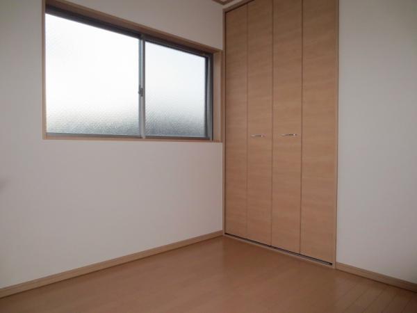 Non-living room. 3rd floor Western-style 4.5 Pledge. Window dihedral, Closet firmly