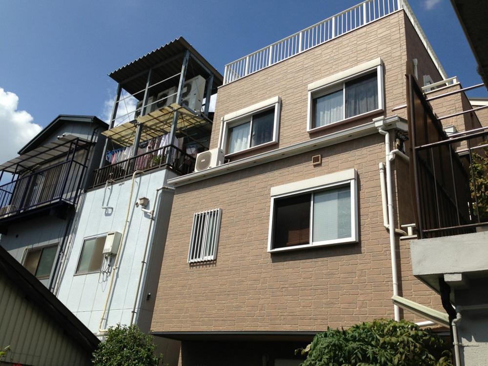 Local appearance photo