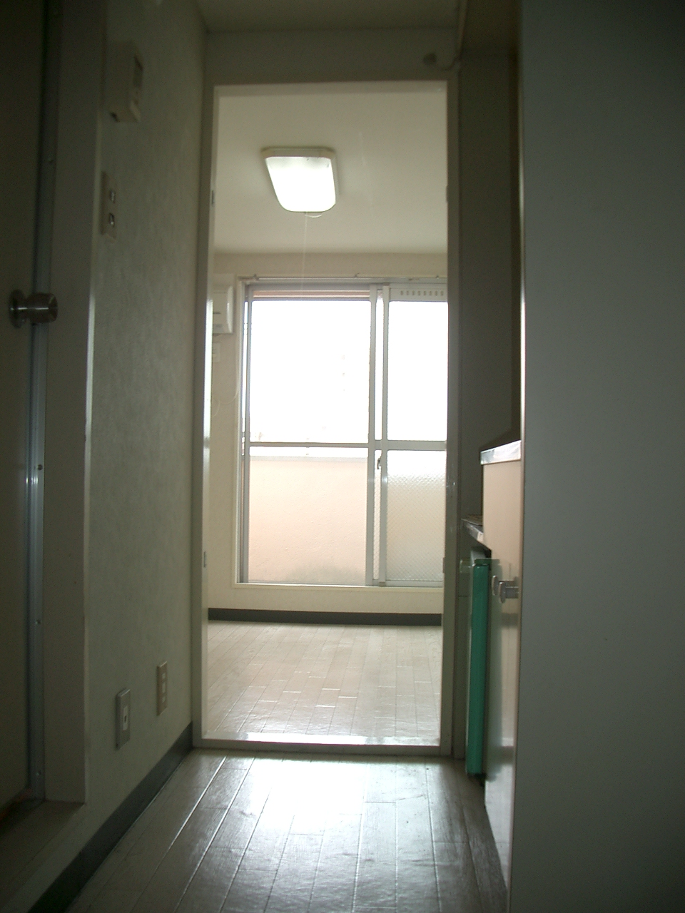 Entrance. It is decorated in from the front door.
