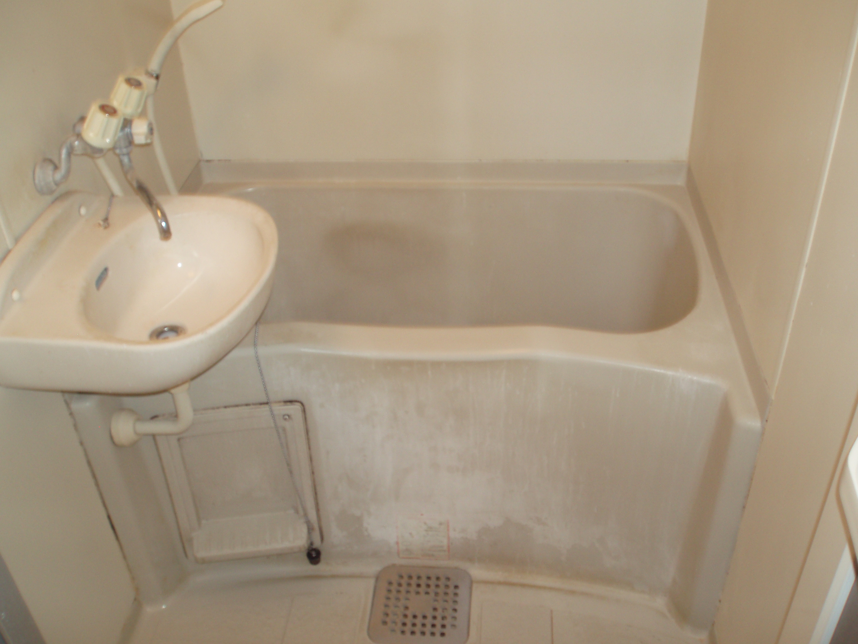 Bath. Because during the renovation, Still dirty ・ ・ ・