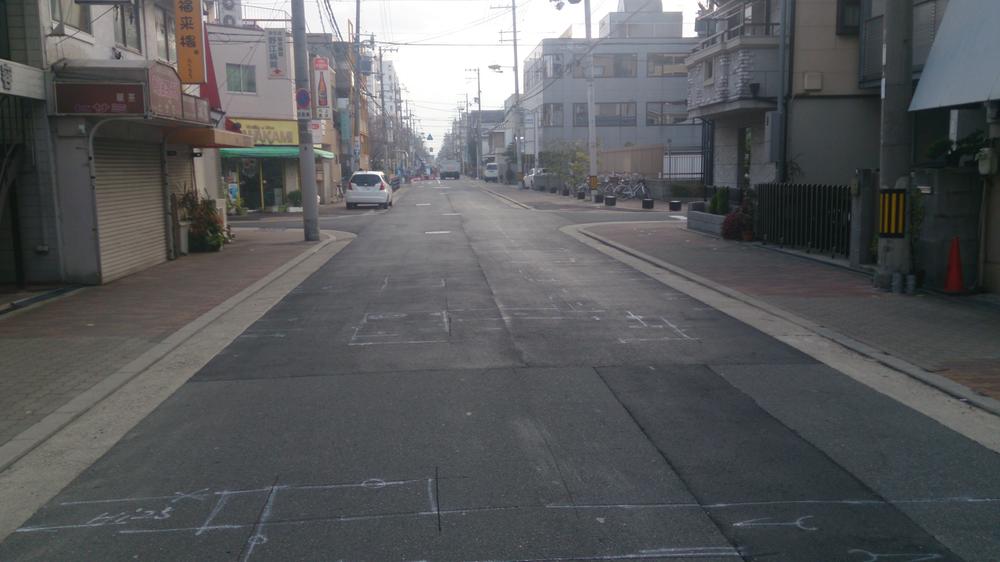 Local photos, including front road. It is the west side of the contact road. 