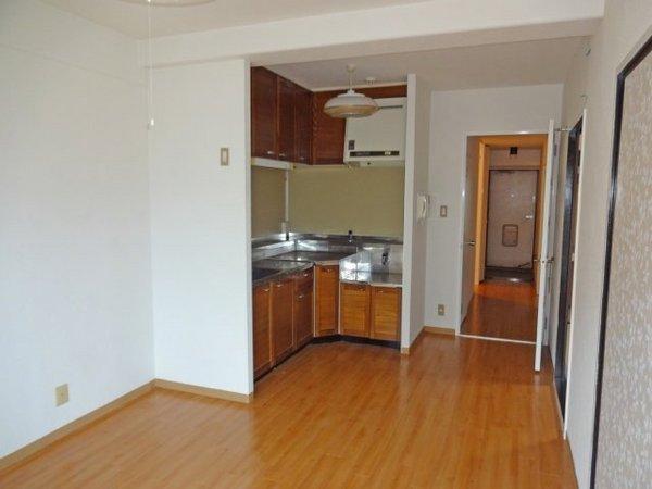 Living and room