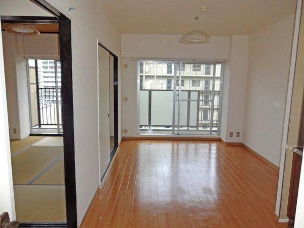 Living and room