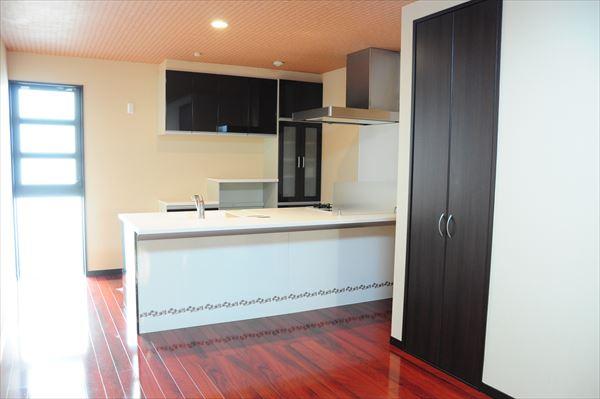 Kitchen. Open, Open kitchen attained to communicate with family. 