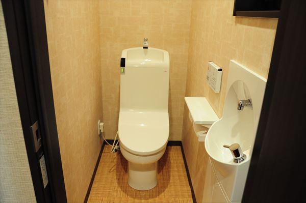 Toilet. Second floor toilet