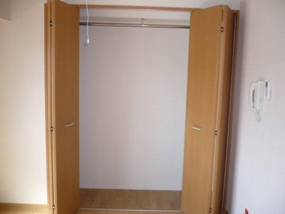 Receipt. Wide closet