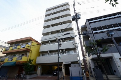 Building appearance. appearance ・ Internet use free of charge ・