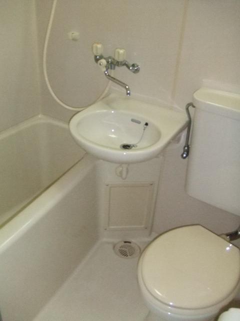 Bath. bus ・ Toilet together! !