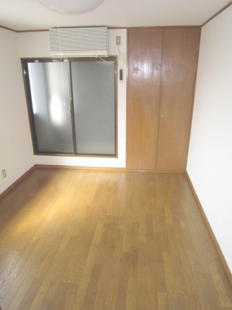 Living and room. Western-style 6 Pledge! !