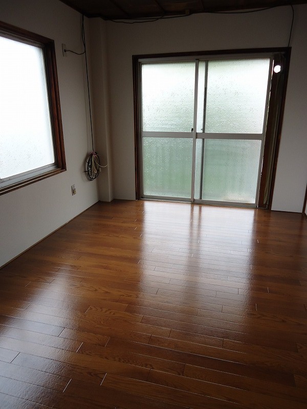Living and room