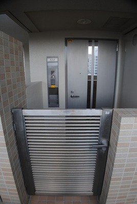 Entrance. Entrance porch