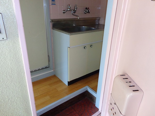 Kitchen. Compact!