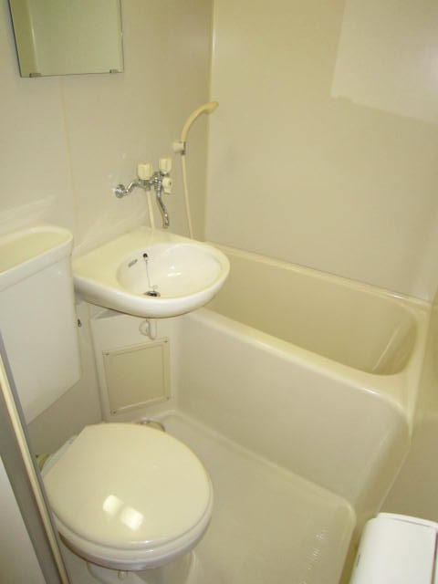 Bath. bus ・ Toilet together! !