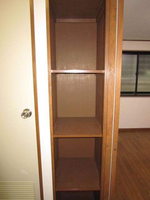 Receipt. Storage rack! !